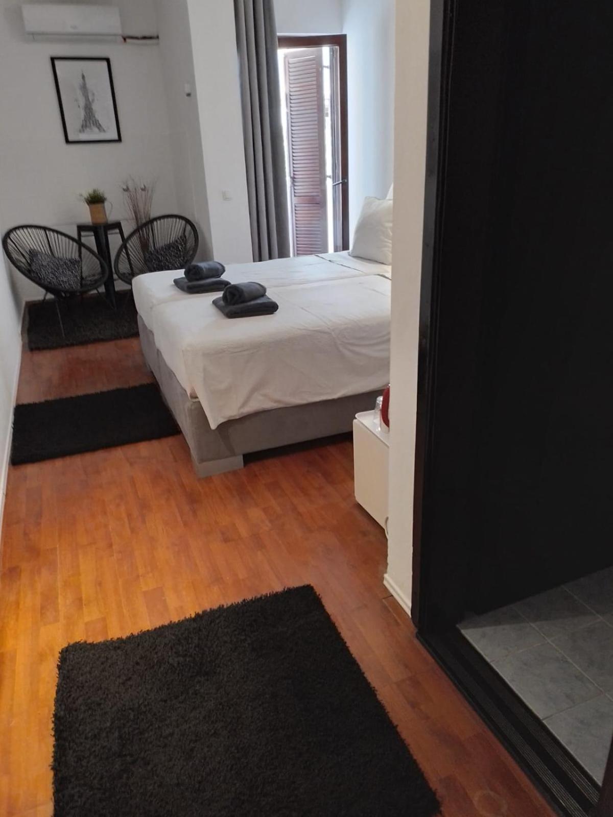 セリネ Niko Bed & Breakfast エクステリア 写真