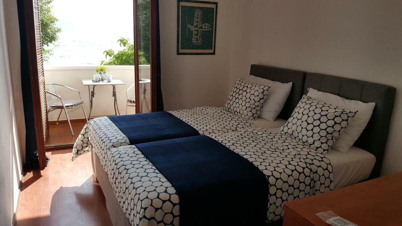 セリネ Niko Bed & Breakfast エクステリア 写真